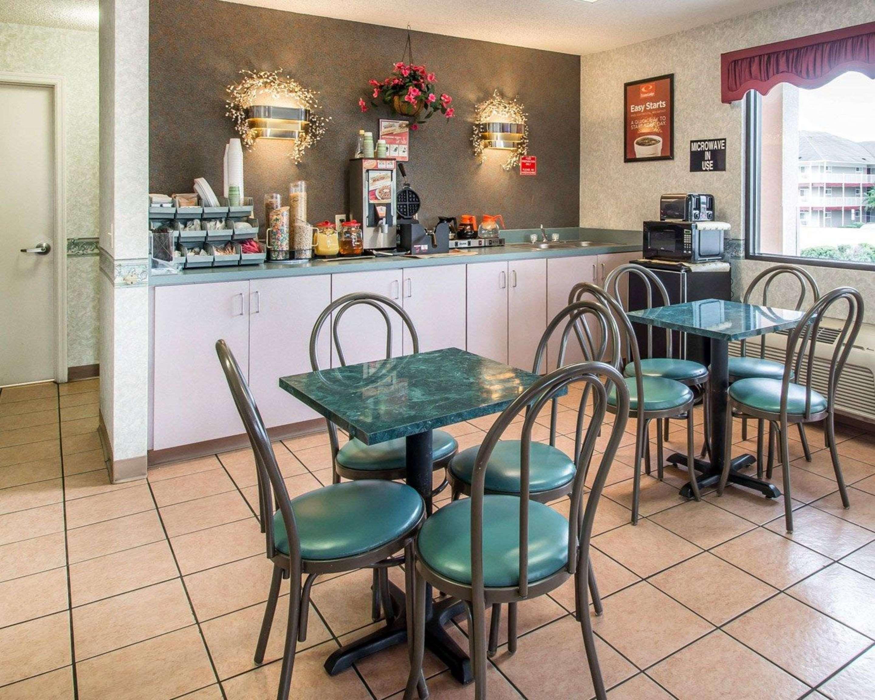 Econo Lodge Дотан Экстерьер фото