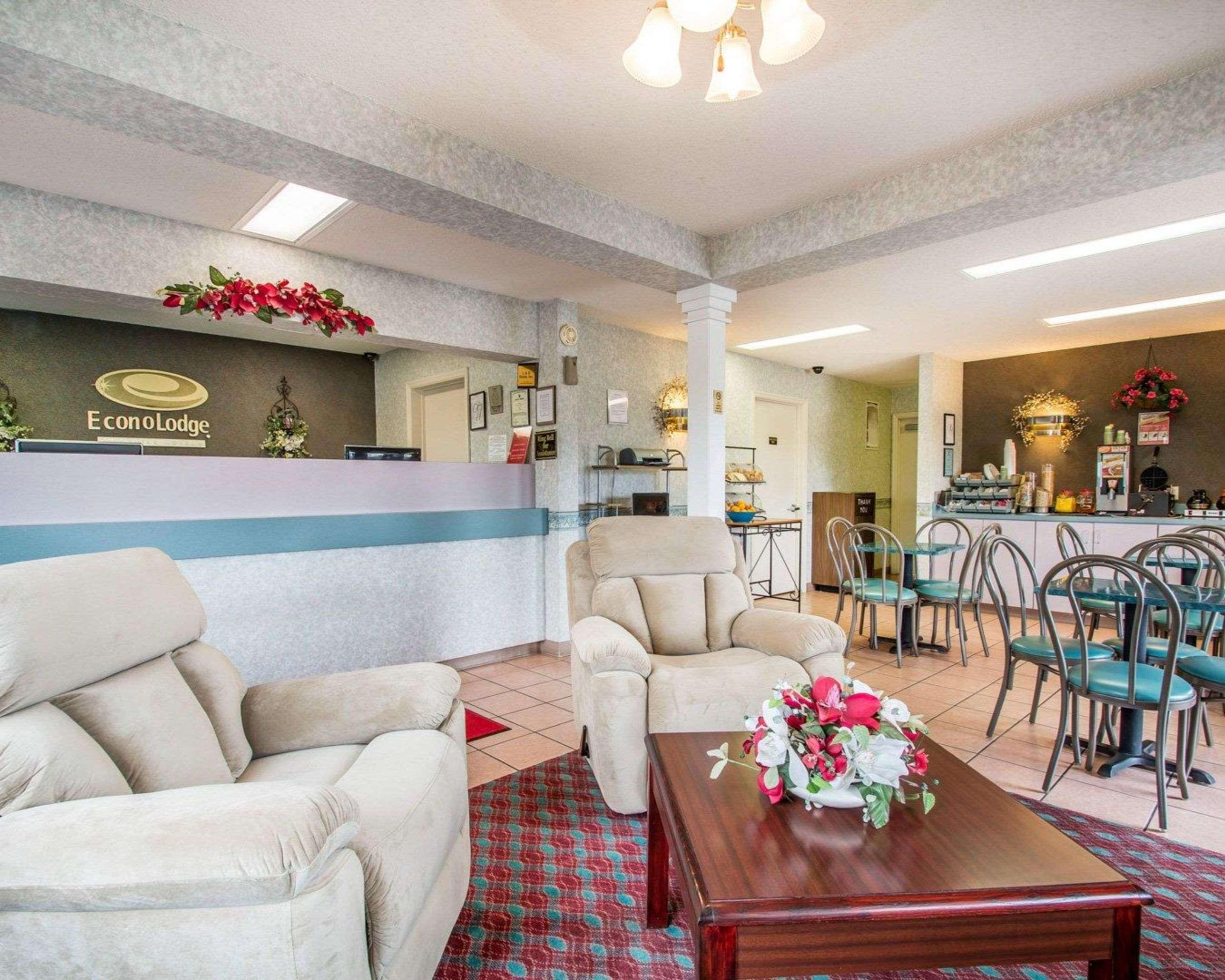 Econo Lodge Дотан Экстерьер фото