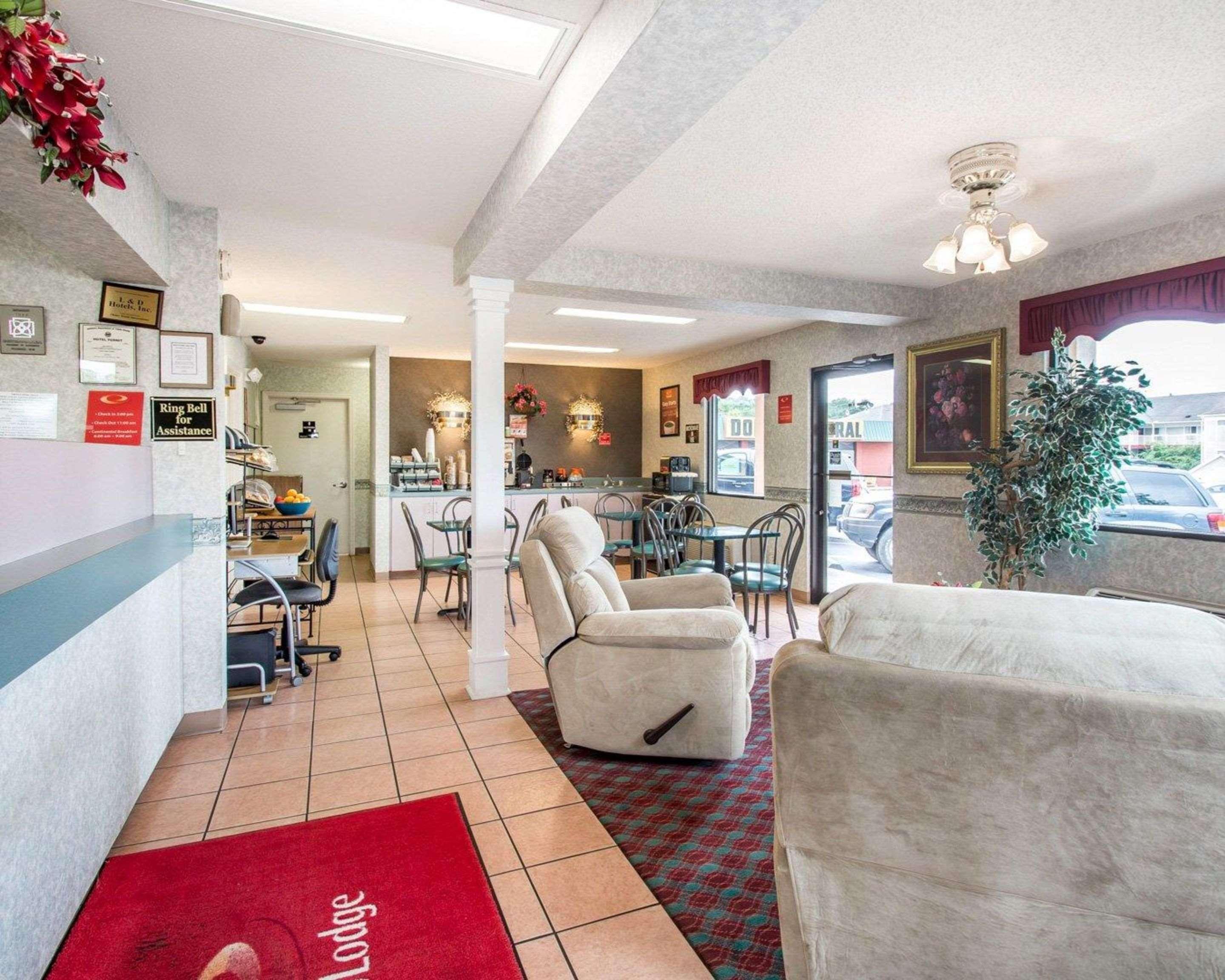 Econo Lodge Дотан Экстерьер фото