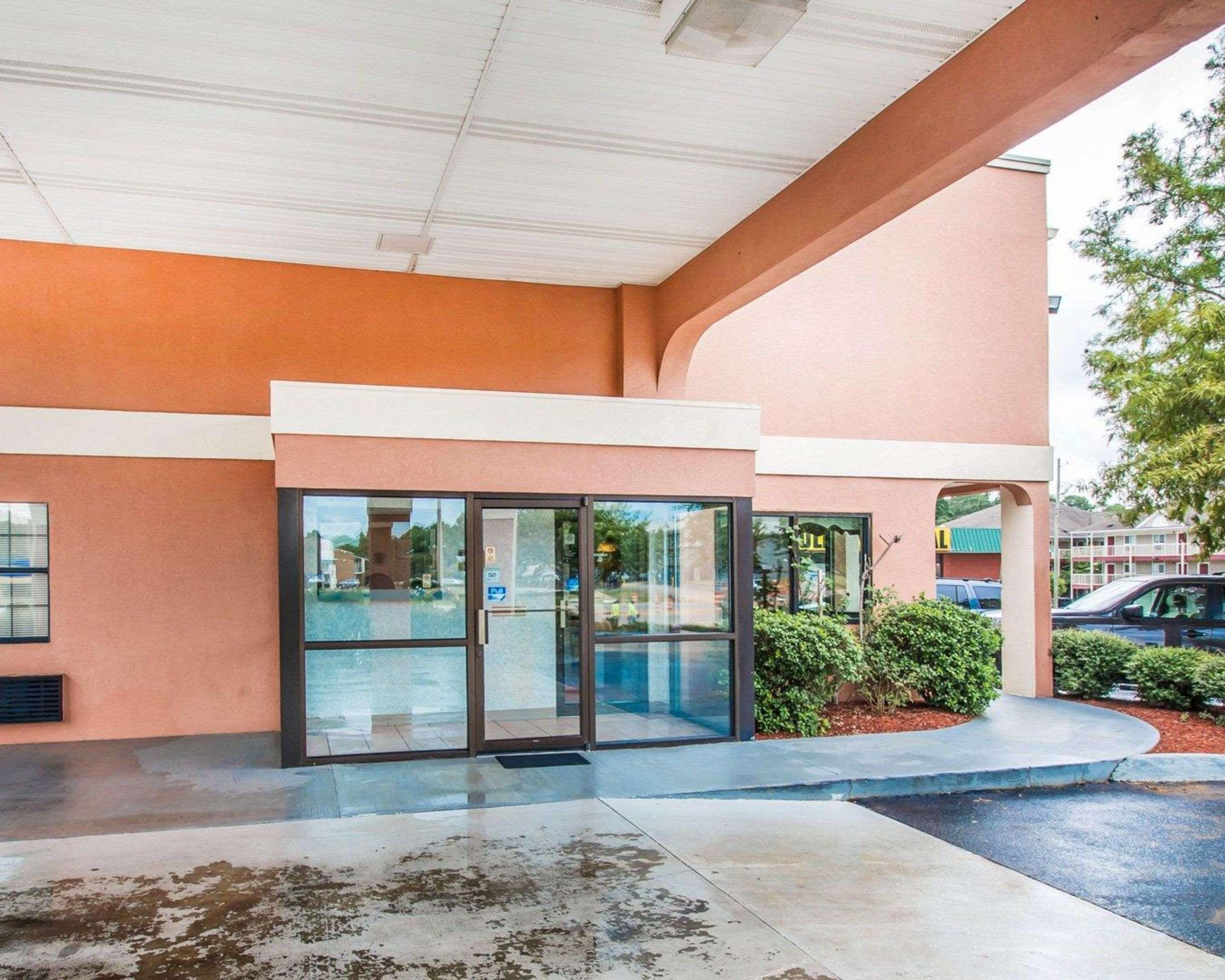 Econo Lodge Дотан Экстерьер фото
