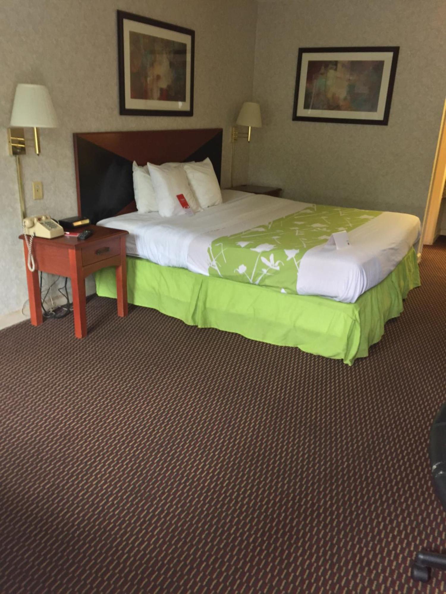 Econo Lodge Дотан Экстерьер фото